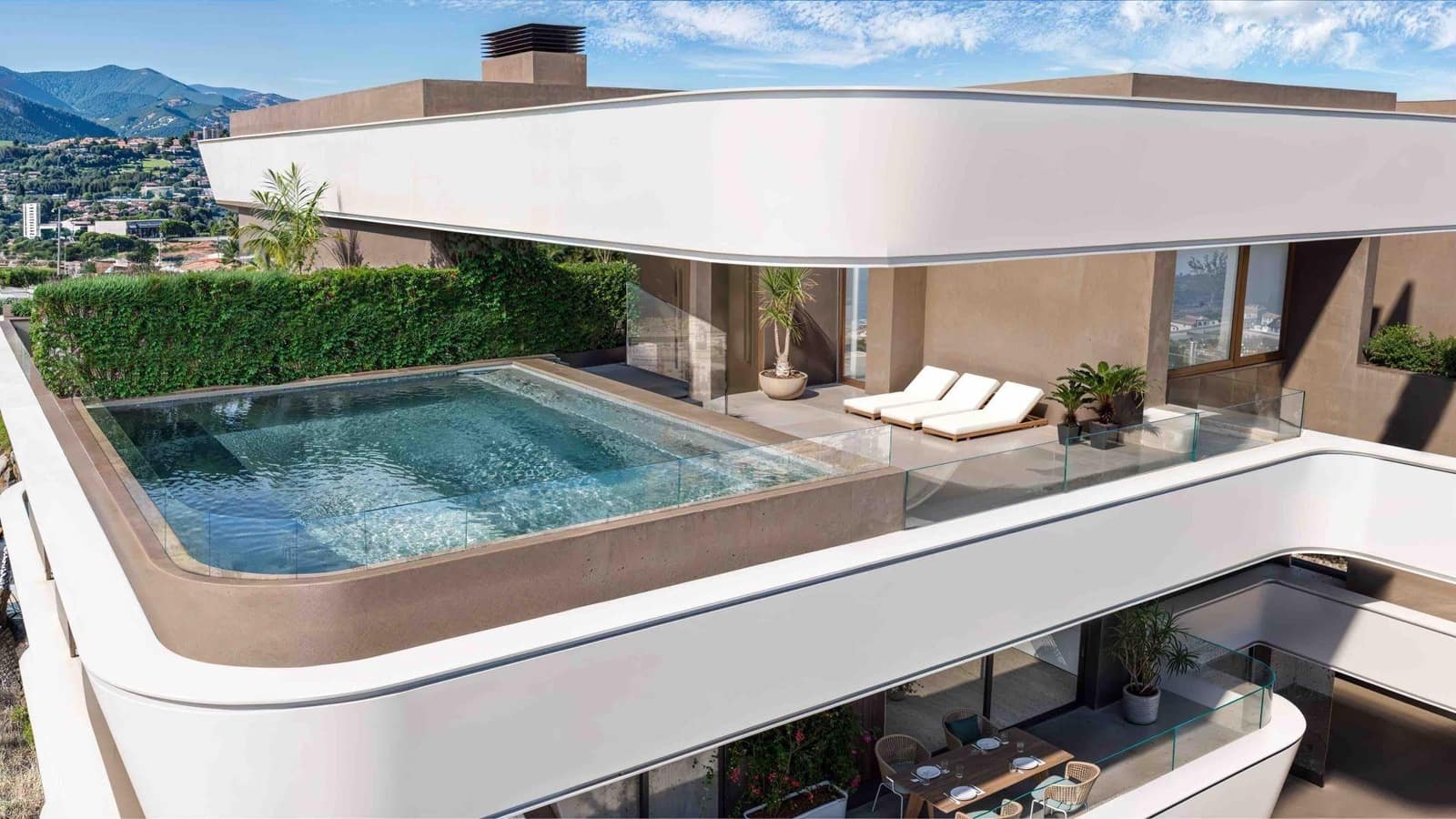 3 bedroom Apartment for sale in Estepona with pool garage - € 515,000 (Ref: 9849496)