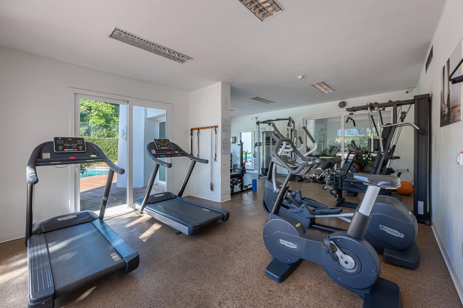 3 bedroom Apartment for sale in New Golden Mile with pool garage - € 2,995,000 (Ref: 9861955)
