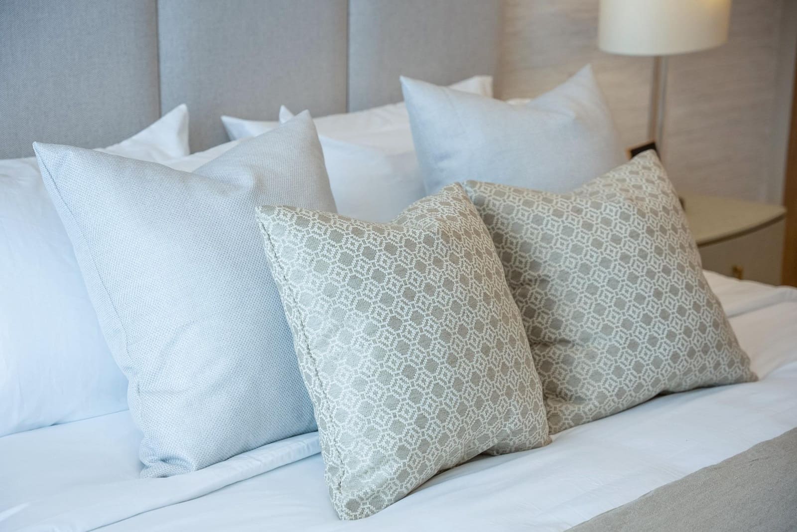 2 bedroom Apartment for sale in Marbella - € 1,245,000 (Ref: 9861956)