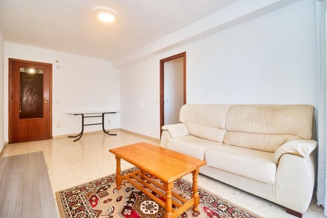 4 bedroom Apartment for sale in Fuengirola - € 330,000 (Ref: 9868685)