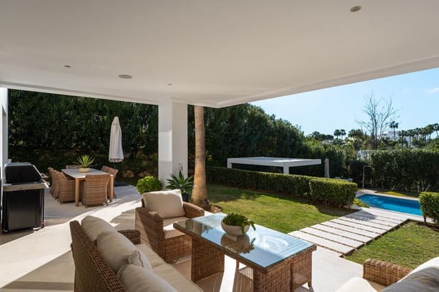 6 makuuhuone Huvila myytävänä paikassa Las Brisas, Marbella mukana uima-altaan 
autotalli - 3 980 000 € (Ref: 9871907)