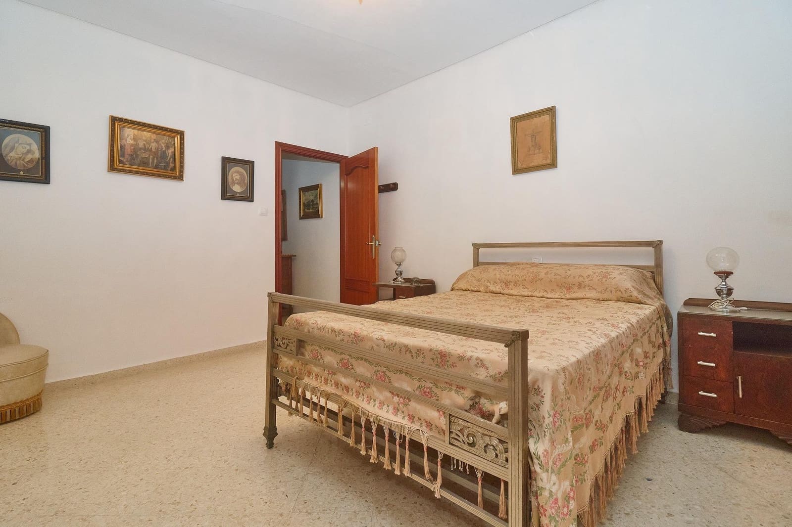 1 quarto Empresa para venda em Aguilar de la Frontera com garagem - 1 050 000 € (Ref: 9913265)