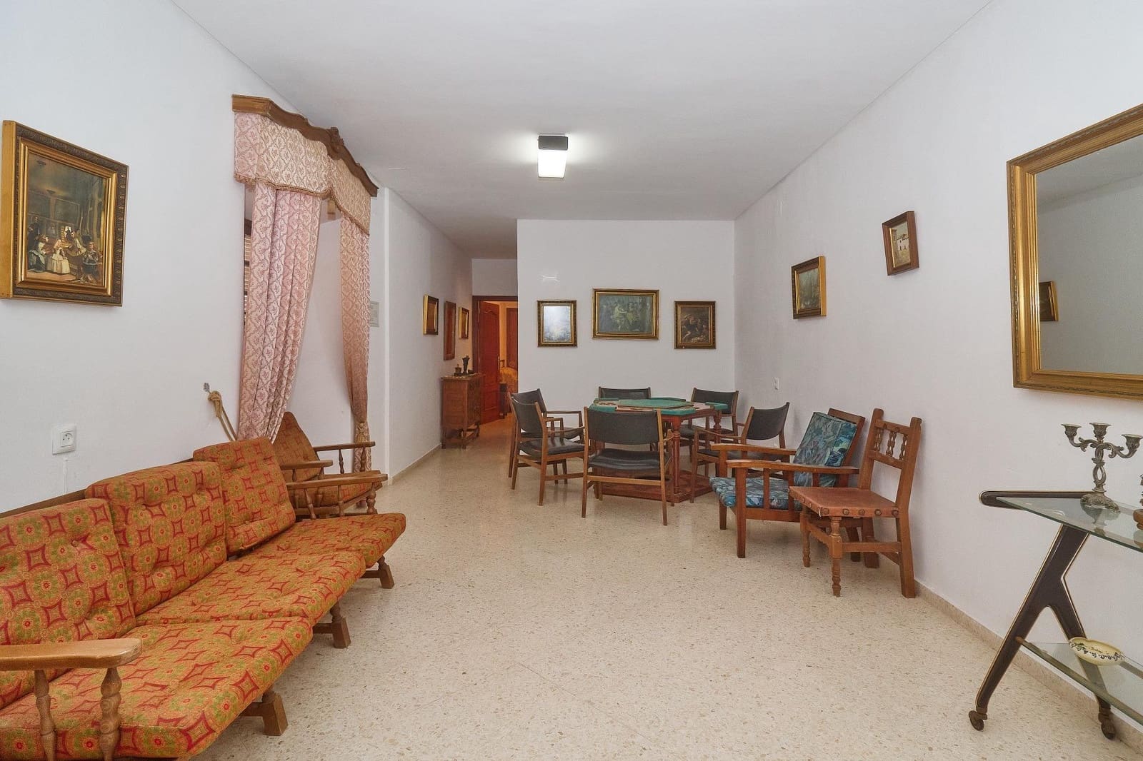 1 quarto Empresa para venda em Aguilar de la Frontera com garagem - 1 050 000 € (Ref: 9913265)
