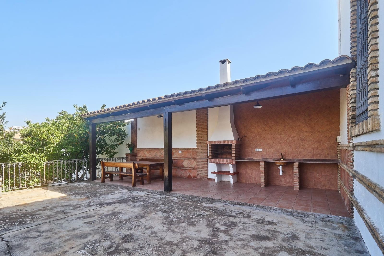 1 quarto Empresa para venda em Aguilar de la Frontera com garagem - 1 050 000 € (Ref: 9913265)