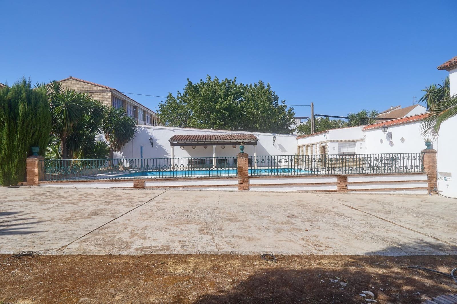 1 quarto Empresa para venda em Aguilar de la Frontera com garagem - 1 050 000 € (Ref: 9913265)