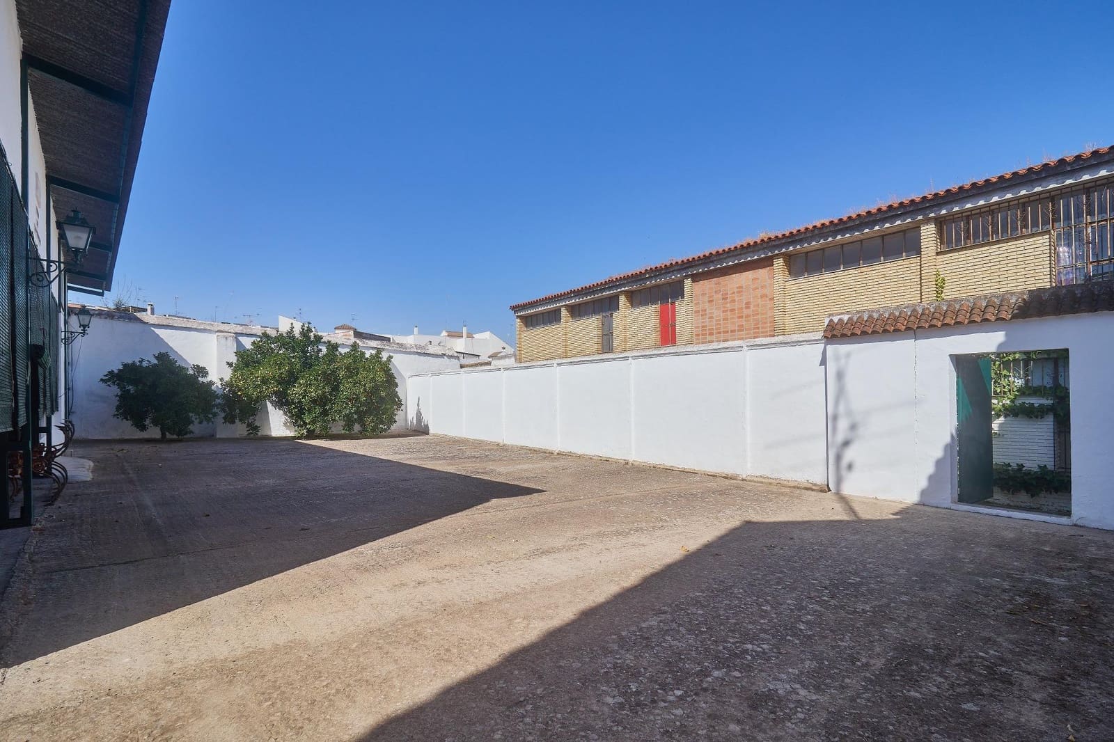 1 quarto Empresa para venda em Aguilar de la Frontera com garagem - 1 050 000 € (Ref: 9913265)