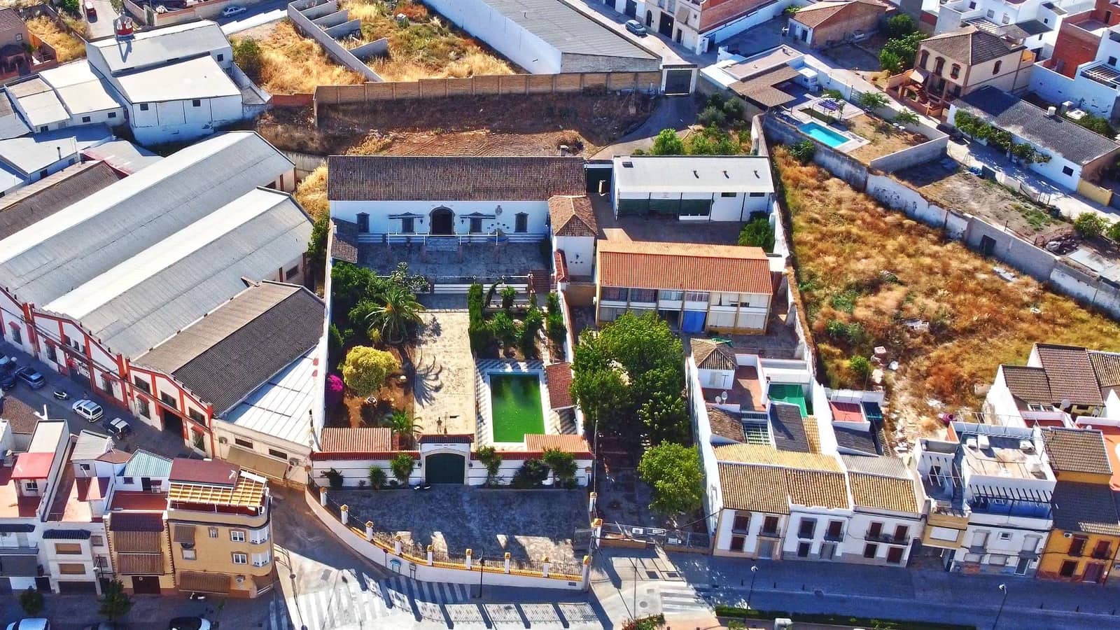 1 quarto Empresa para venda em Aguilar de la Frontera com garagem - 1 050 000 € (Ref: 9913265)