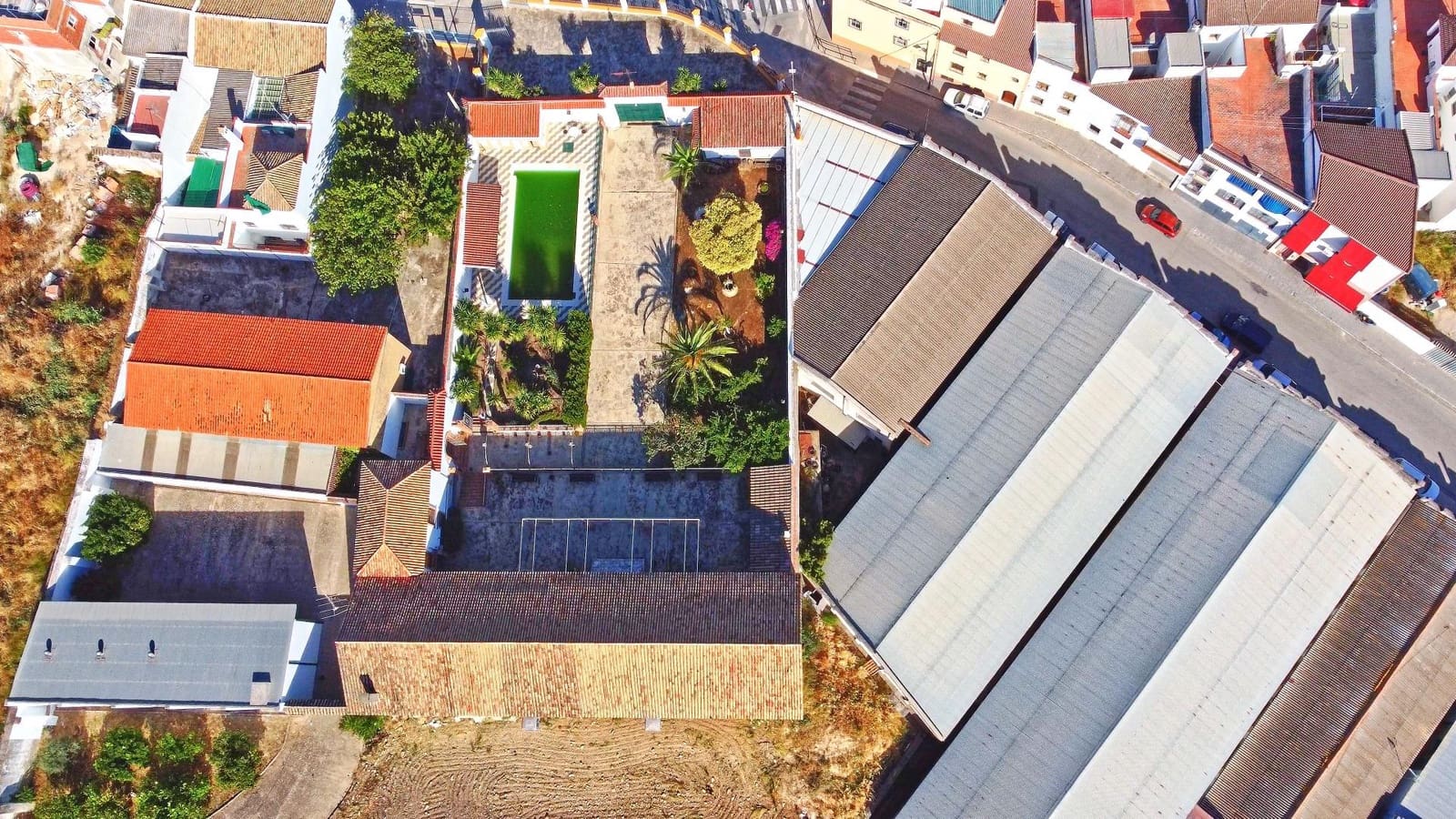 1 quarto Empresa para venda em Aguilar de la Frontera com garagem - 1 050 000 € (Ref: 9913265)