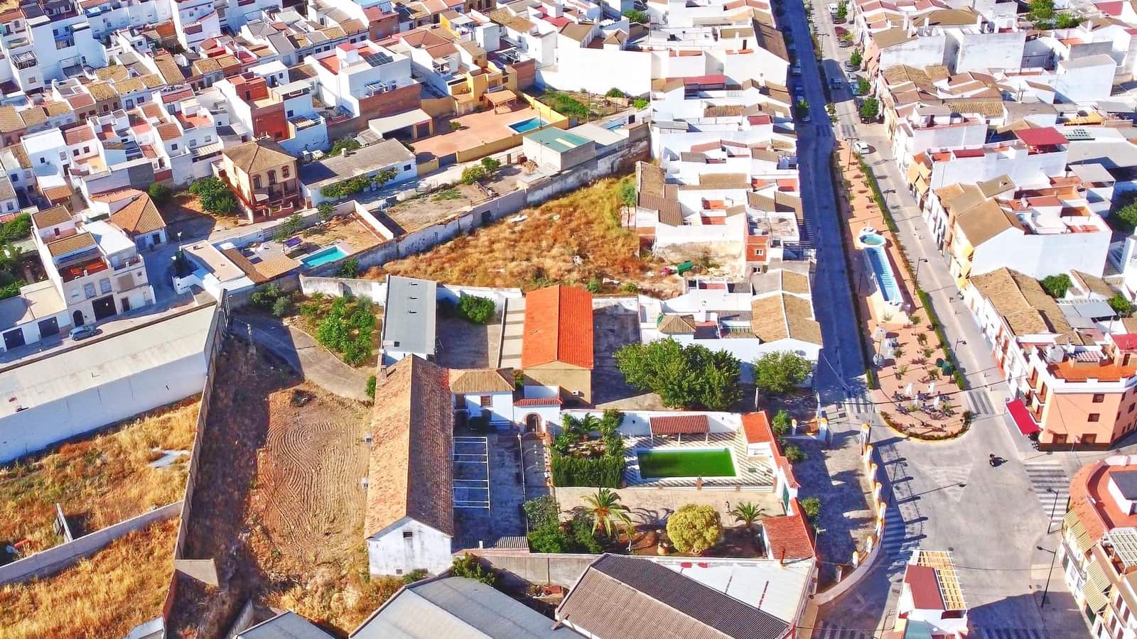 1 quarto Empresa para venda em Aguilar de la Frontera com garagem - 1 050 000 € (Ref: 9913265)