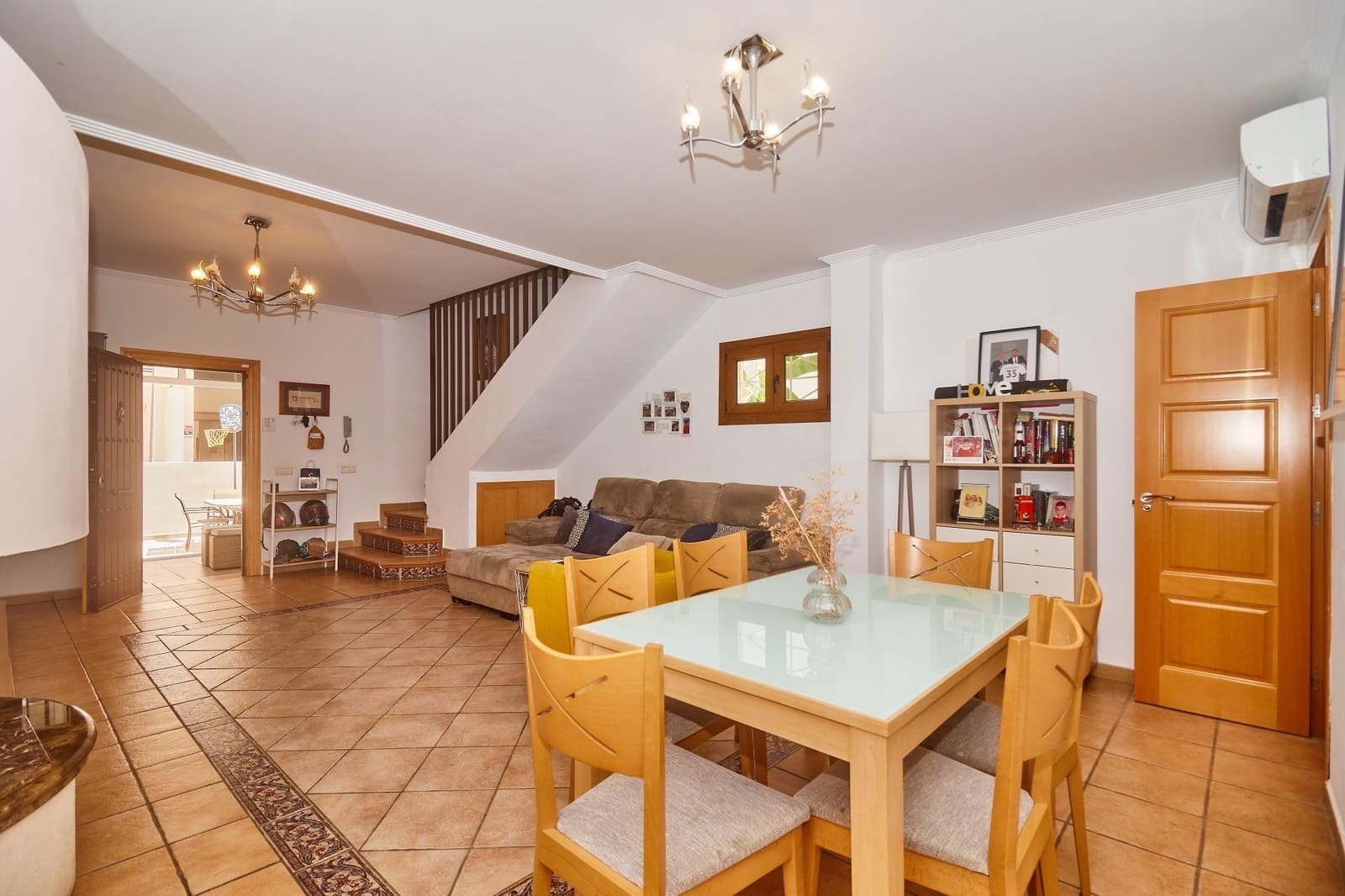 4 chambre Villa/Maison Mitoyenne à vendre à Fuengirola avec piscine - 690 000 € (Ref: 9913267)