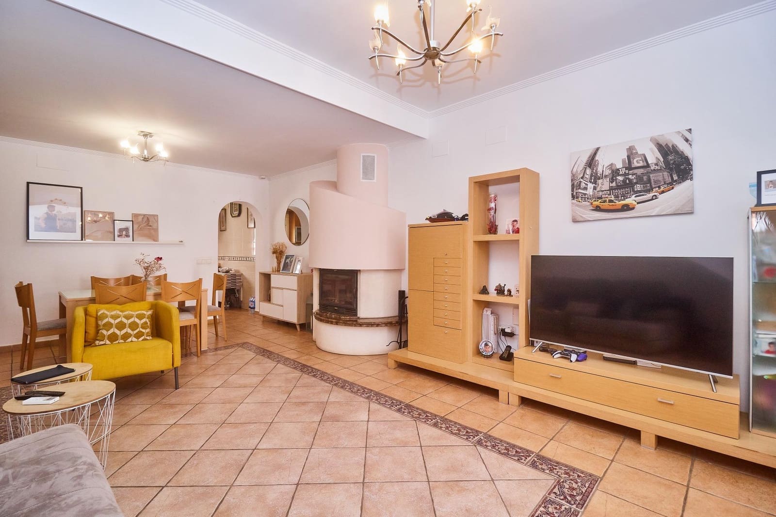 4 chambre Villa/Maison Mitoyenne à vendre à Fuengirola avec piscine - 690 000 € (Ref: 9913267)