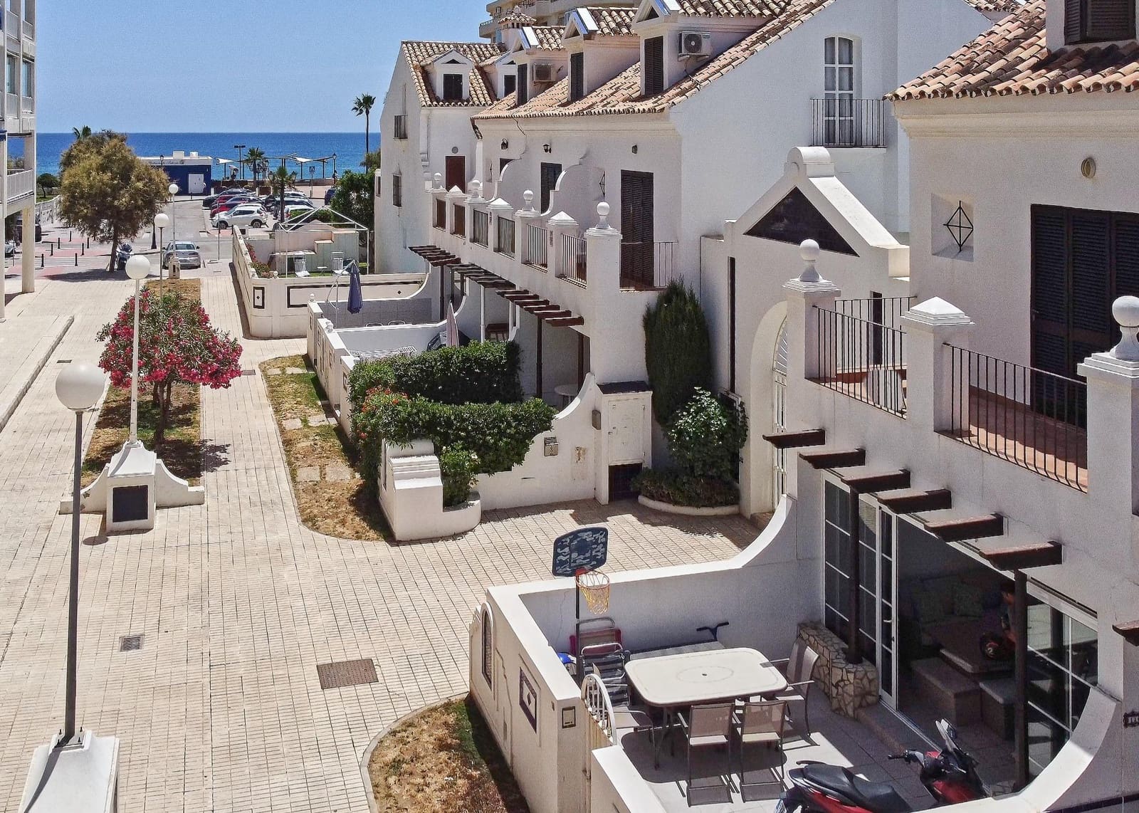 4 chambre Villa/Maison Mitoyenne à vendre à Fuengirola avec piscine - 690 000 € (Ref: 9913267)