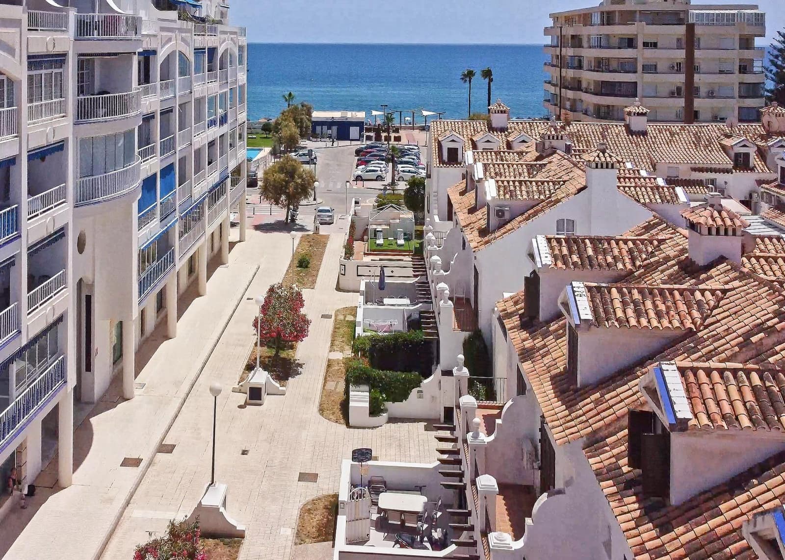 4 chambre Villa/Maison Mitoyenne à vendre à Fuengirola avec piscine - 690 000 € (Ref: 9913267)