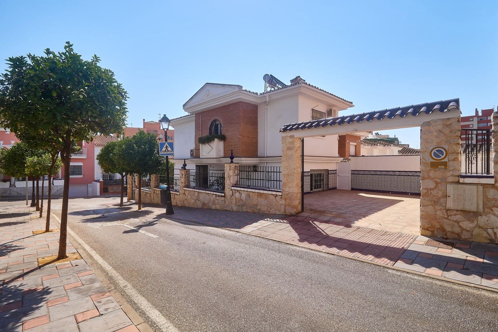 5 quarto Moradia para venda em Fuengirola - 895 000 € (Ref: 9940058)