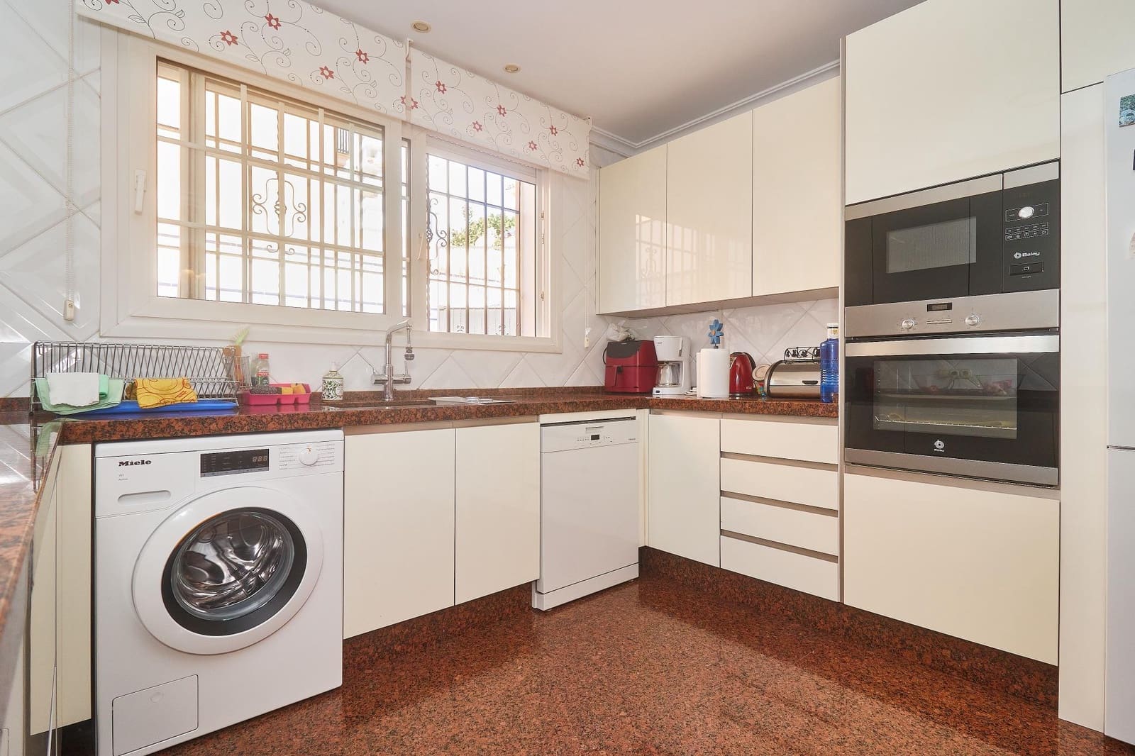 5 quarto Moradia para venda em Fuengirola - 895 000 € (Ref: 9940058)