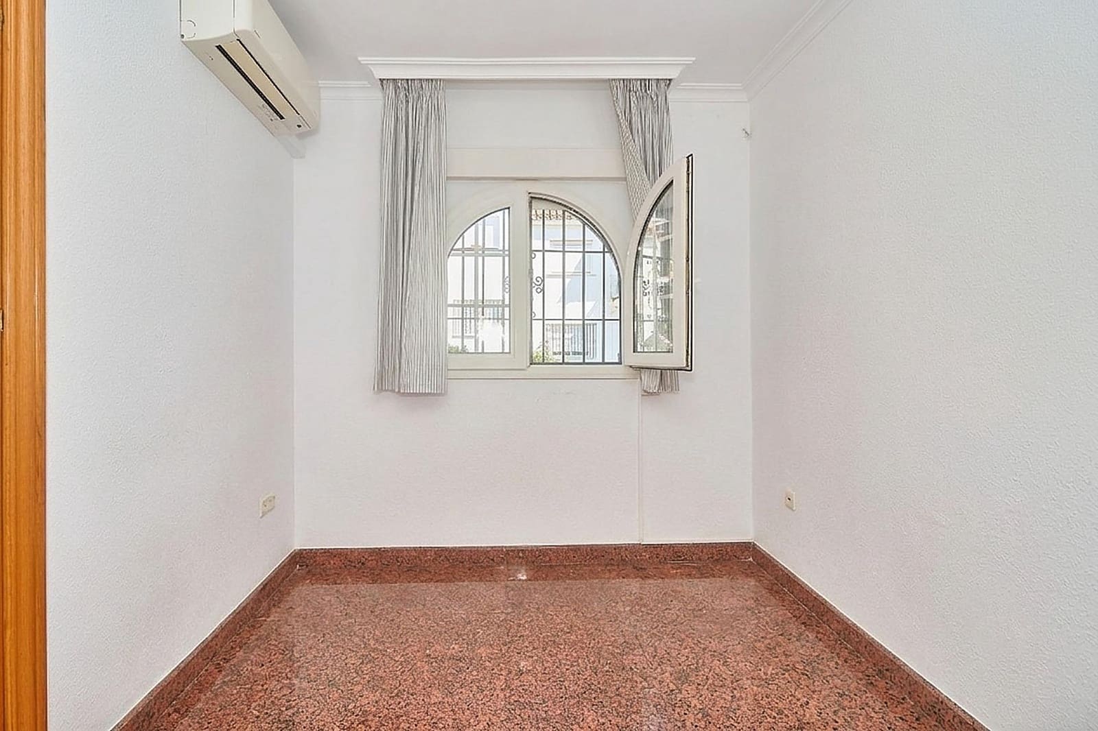 5 quarto Moradia para venda em Fuengirola - 895 000 € (Ref: 9940058)