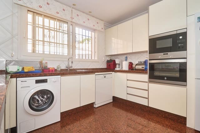 5 quarto Moradia para venda em Fuengirola - 895 000 € (Ref: 9940058)