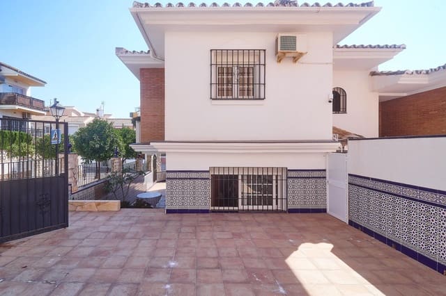 5 quarto Moradia para venda em Fuengirola - 895 000 € (Ref: 9940058)