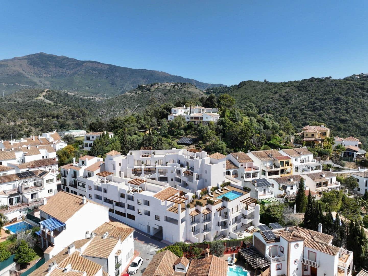 3 sypialnia Apartament na sprzedaż w Benahavis z basenem garażem - 785 000 € (Ref: 9968353)