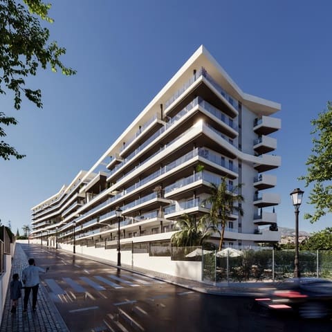 3 makuuhuone Huoneisto myytävänä paikassa Los Boliches , Fuengirola mukana uima-altaan 
autotalli - 339 000 € (Ref: 9985050)
