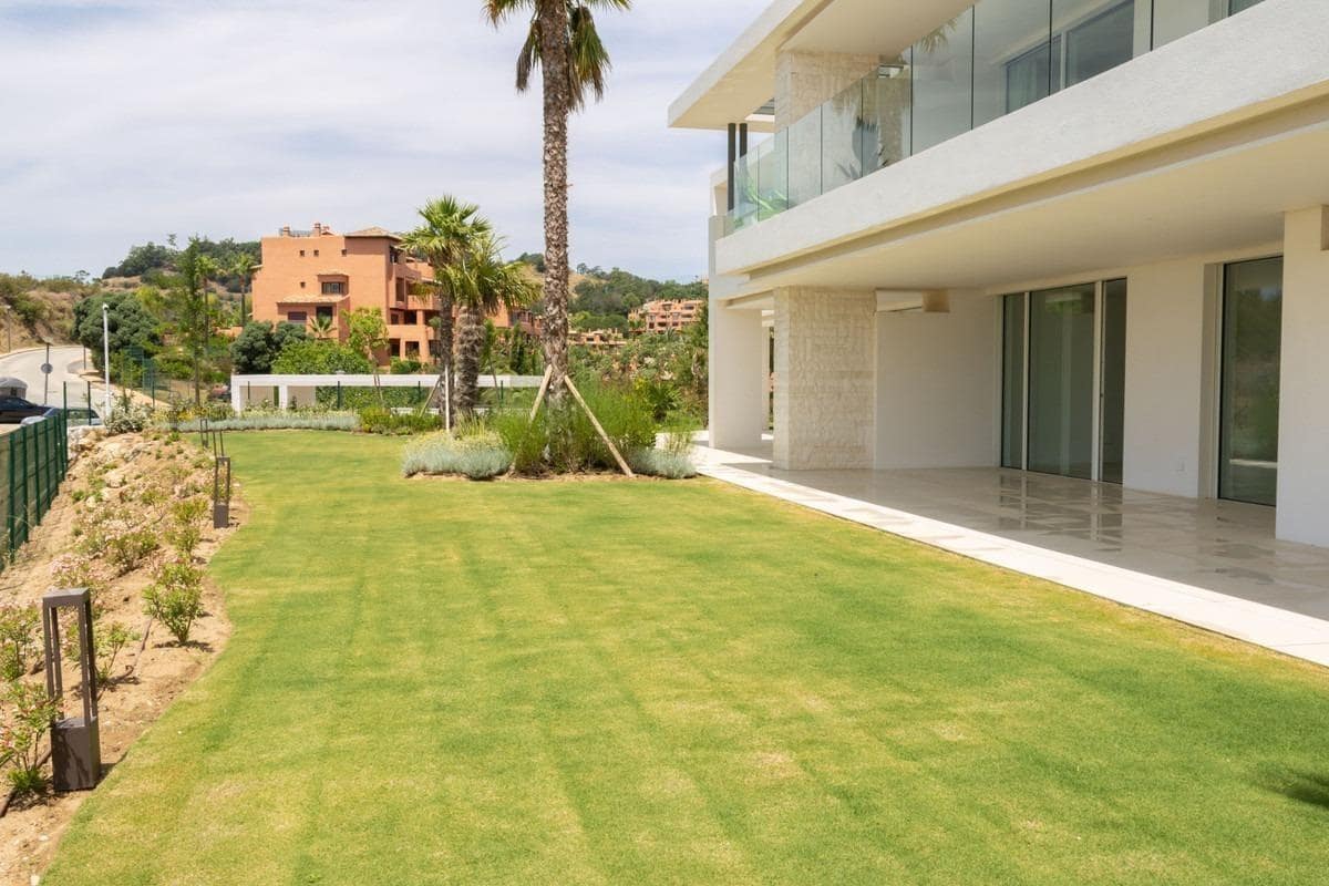 3 soveværelse Lejlighed til salg i La Mairena med swimmingpool garage - € 985.000 (Ref: 9985051)