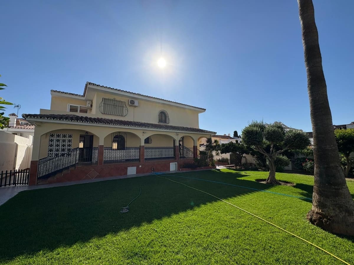 5 camera da letto Villa in vendita in El Coto - 695.000 € (Rif: 10101380)