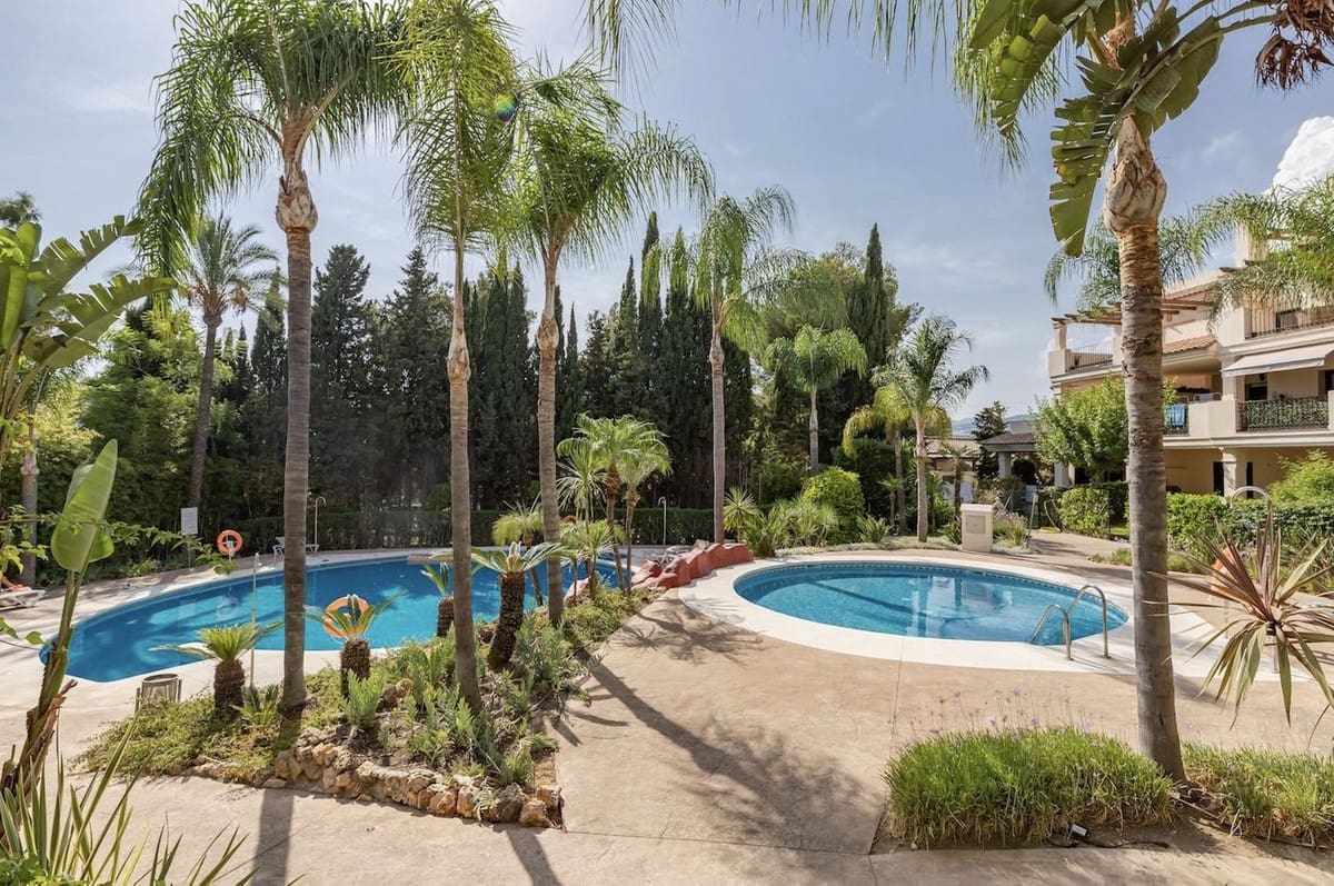 1 soveværelse Lejlighed til salg i Nueva Andalucia - € 465.000 (Ref: 10101386)