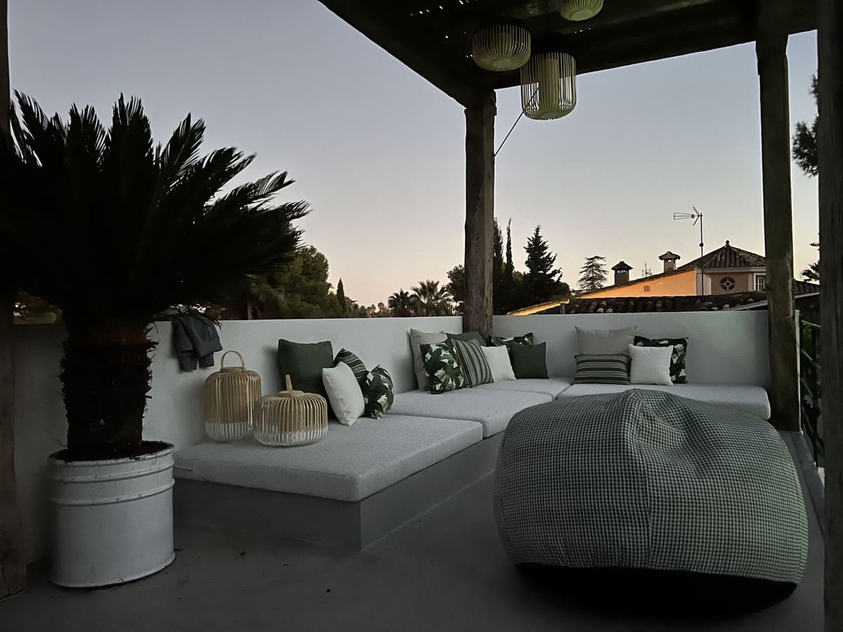 4 sovrum Villa till salu i Nueva Andalucia med pool garage - 1 500 000 € (Ref: 10110461)