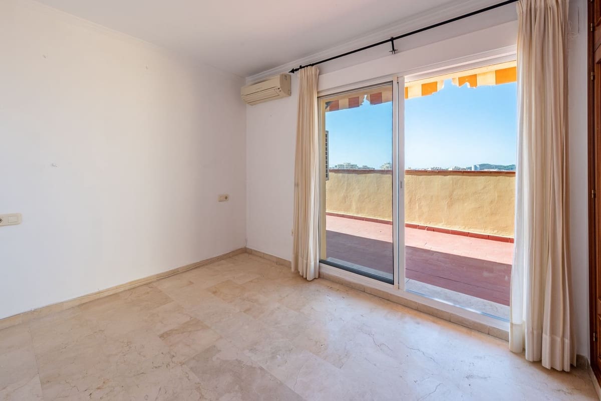 3 soverom Penthouse til salgs i Fuengirola med garasje - € 389 000 (Ref: 10118595)