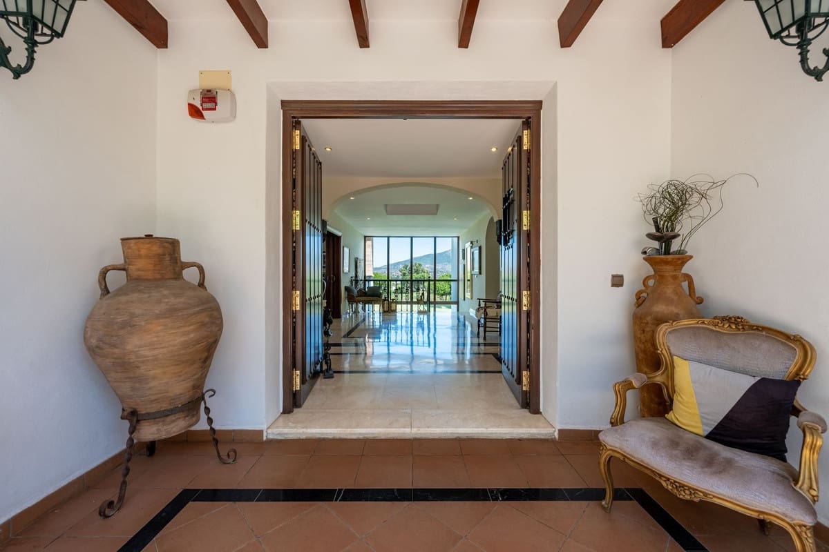 4 chambre Villa/Maison à vendre à La Cala Golf avec piscine garage - 1 899 000 € (Ref: 10118598)