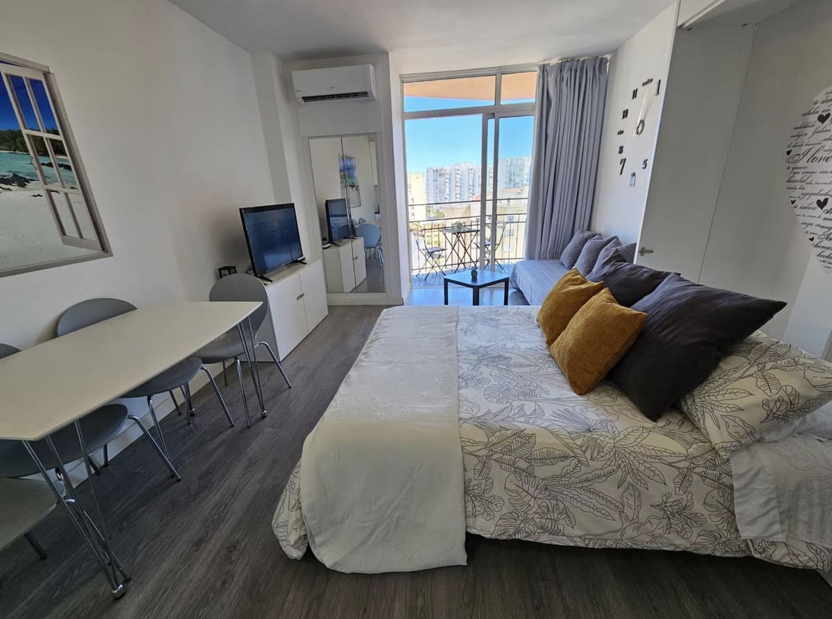 Leilighet til salgs i Benalmadena Costa med svømmebasseng - € 195 000 (Ref: 10118599)