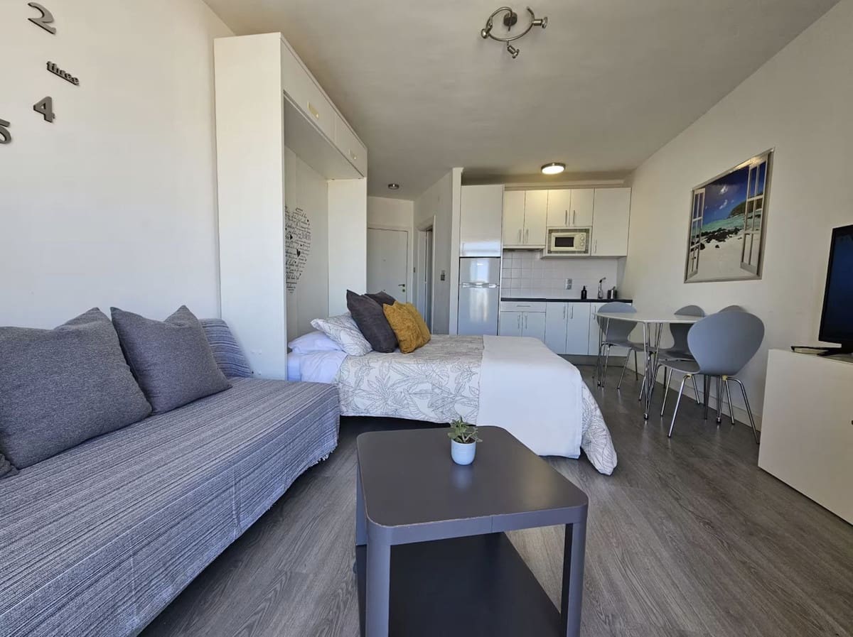 Leilighet til salgs i Benalmadena Costa med svømmebasseng - € 195 000 (Ref: 10118599)