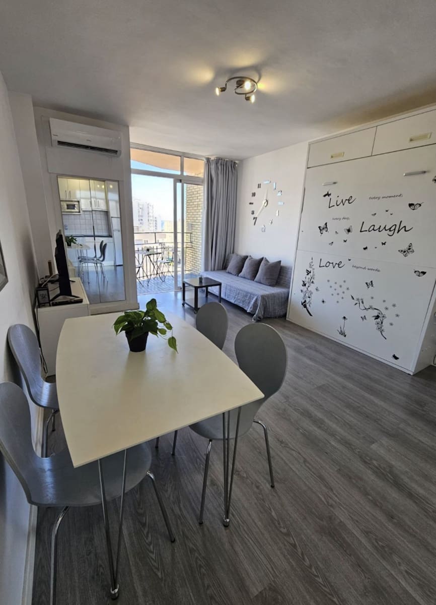 Leilighet til salgs i Benalmadena Costa med svømmebasseng - € 195 000 (Ref: 10118599)