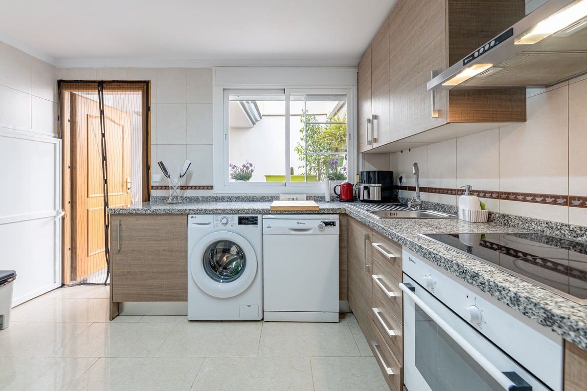 3 chambre Maison de Ville à vendre à Coin avec piscine garage - 349 999 € (Ref: 10145650)