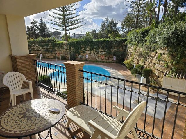 3 sypialnia Apartament na sprzedaż w Mijas Golf, Mijas z basenem garażem - 395 000 € (Ref: 8828360)