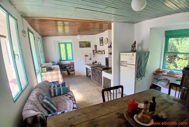 4 bedroom Finca/Country House for sale in Ribadavia - € 65,000 (Ref: 10018758)
