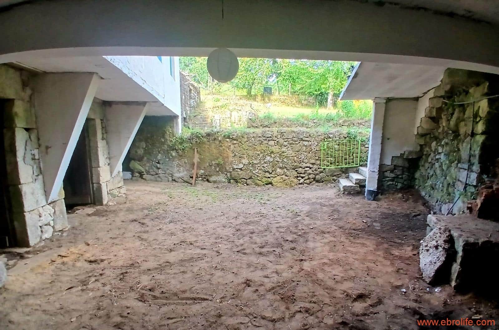 4 bedroom Finca/Country House for sale in Ribadavia - € 65,000 (Ref: 10018758)