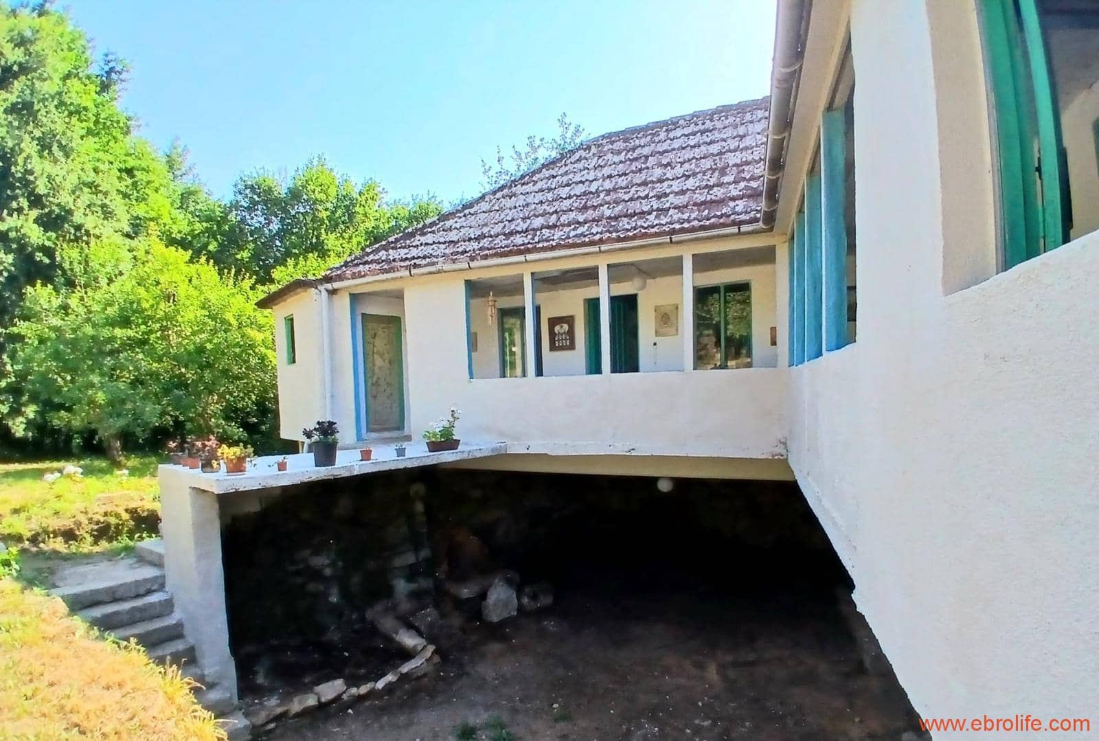 4 bedroom Finca/Country House for sale in Ribadavia - € 65,000 (Ref: 10018758)