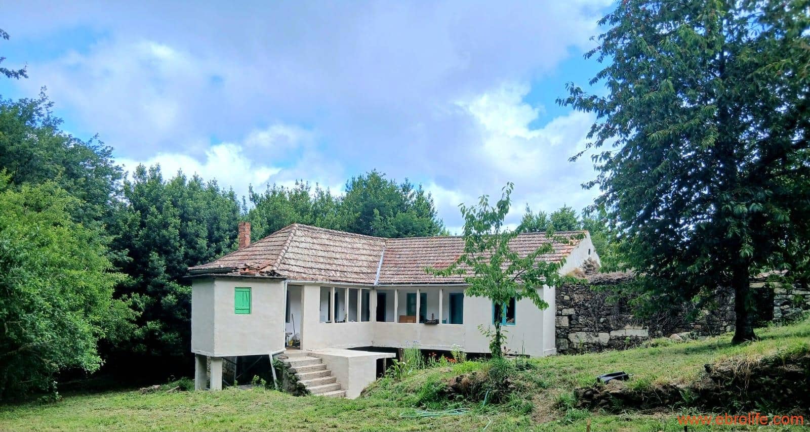 4 bedroom Finca/Country House for sale in Ribadavia - € 65,000 (Ref: 10018758)