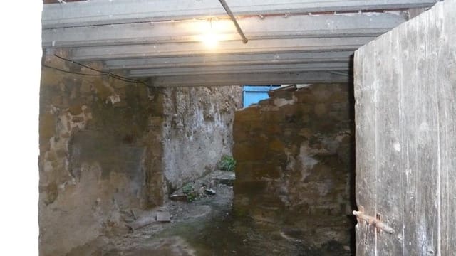 2 bedroom Townhouse for sale in Maella with garage - € 49,000 (Ref: 5742823)