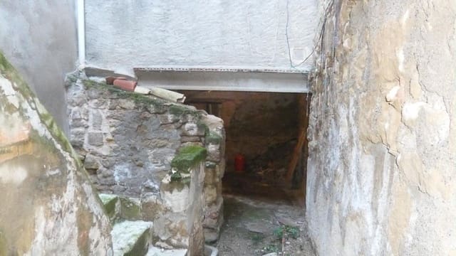 2 bedroom Townhouse for sale in Maella with garage - € 49,000 (Ref: 5742823)