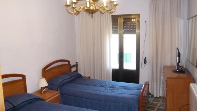 2 bedroom Townhouse for sale in Maella with garage - € 49,000 (Ref: 5742823)