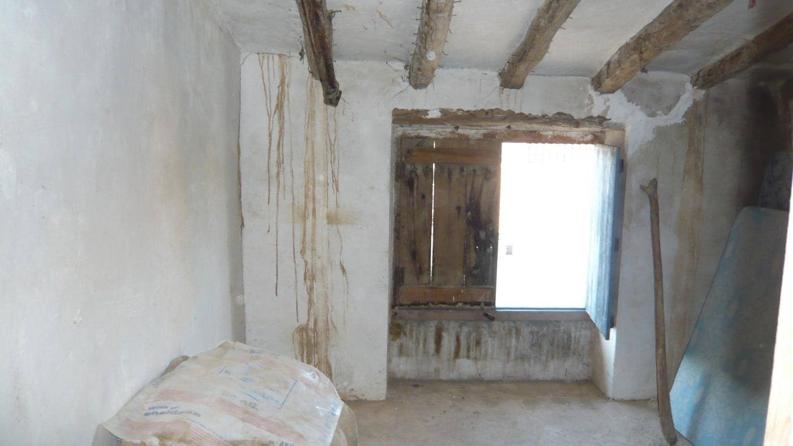 2 soveværelse Byhus til salg i Maella med garage - € 49.000 (Ref: 5742823)