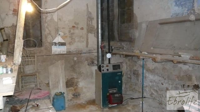 3 bedroom Townhouse for sale in Batea with garage - € 75,000 (Ref: 5742873)