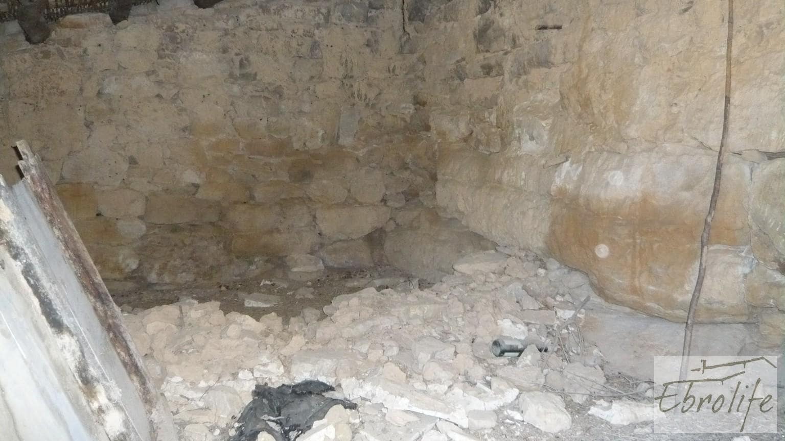 Finca/Landehus til salg i Maella - € 15.000 (Ref: 5742890)