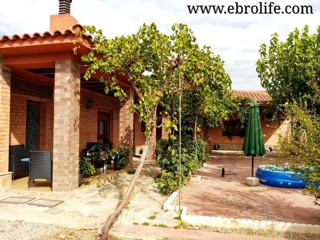 6 bedroom Villa for sale in Caspe with garage - € 700,000 (Ref: 5742929)