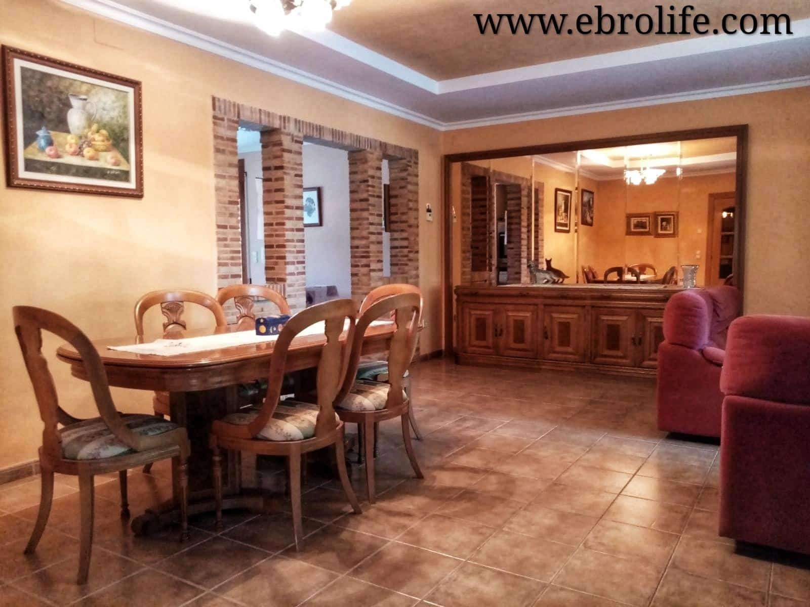 6 soverom Villa til salgs i Caspe med garasje - € 700 000 (Ref: 5742929)