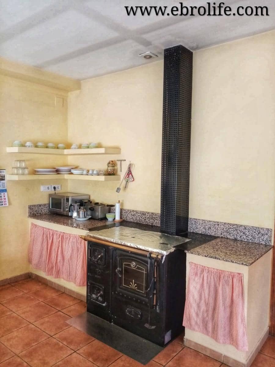 6 soverom Villa til salgs i Caspe med garasje - € 700 000 (Ref: 5742929)