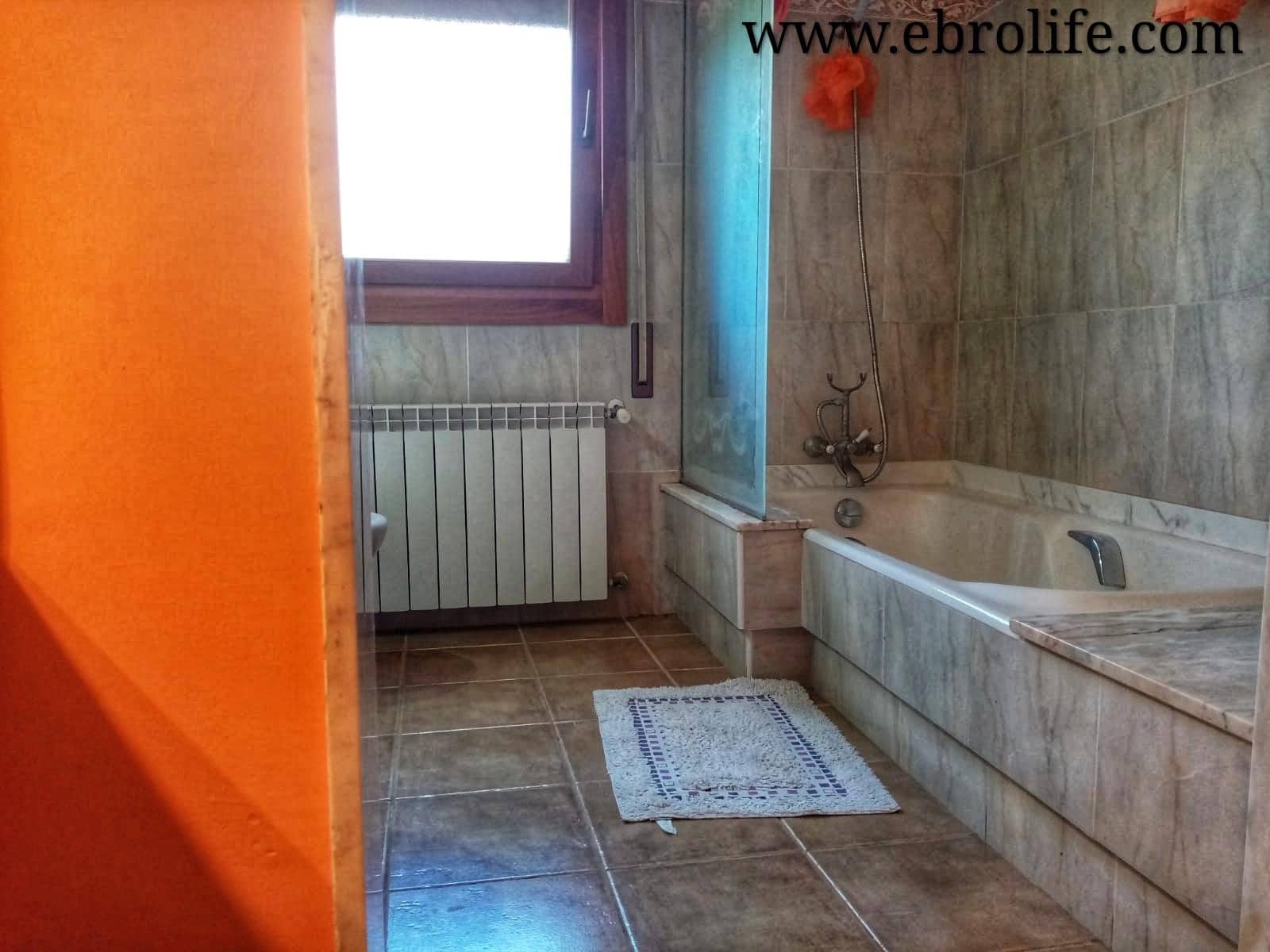 6 soverom Villa til salgs i Caspe med garasje - € 700 000 (Ref: 5742929)