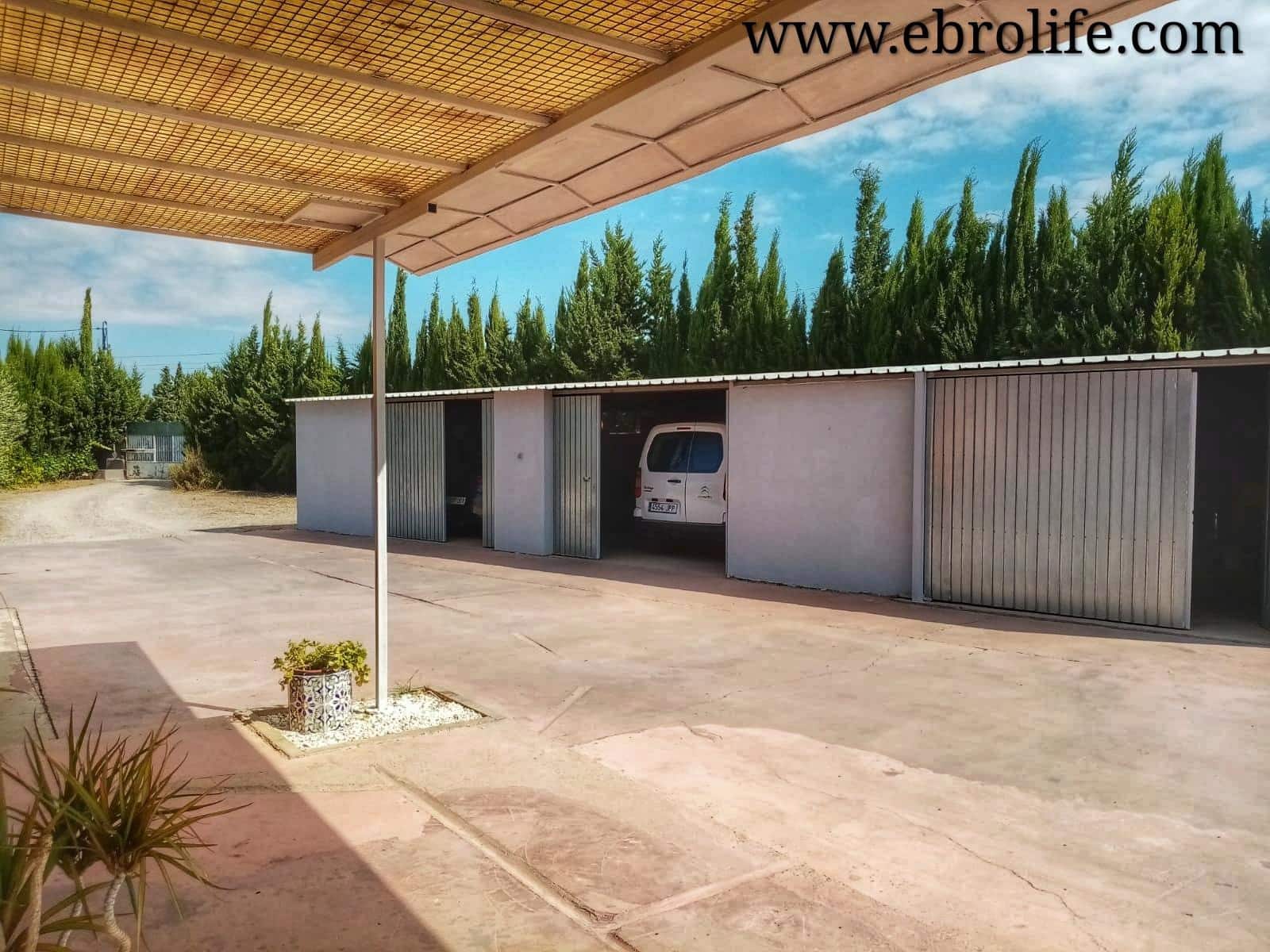 6 soverom Villa til salgs i Caspe med garasje - € 700 000 (Ref: 5742929)